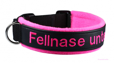Besticktes Halsband - "Fellnase unterwegs" - Neon-Pink